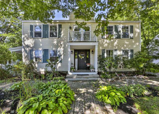 Property at 14 Chester Rd #2, Derry, NH 03038, 3 beds, 1 bath