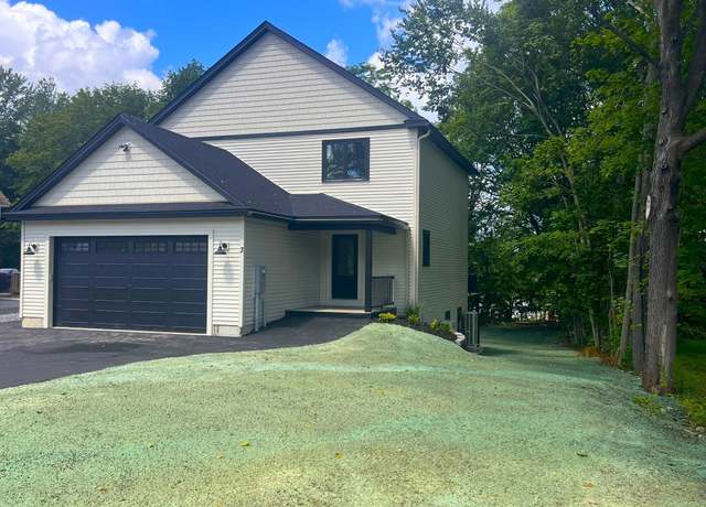 Property at 3 Crocket St, Rochester, NH 03867, 3 beds, 3.5 baths