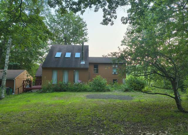 Property at 146 Woodhill Hooksett Rd, Bow, NH 03304, 5 beds, 2 baths