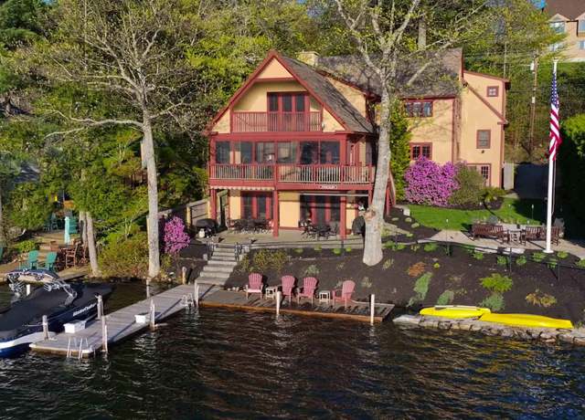 Property at 93 Lake Ave, Sunapee, NH 03782, 5 beds, 3.5 baths