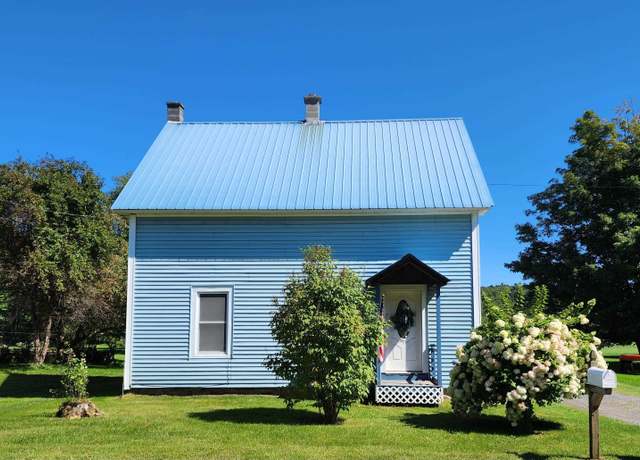 Property at 204 Hall Stream Rd, Canaan, VT 05902, 4 beds, 1 bath