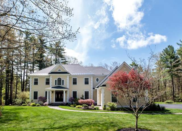 Property at 1 Squier Dr, North Hampton, NH 03862, 4 beds, 4.5 baths