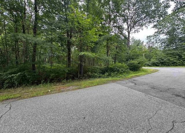 Property at 30 Griffin Rd, Londonderry, NH 03053