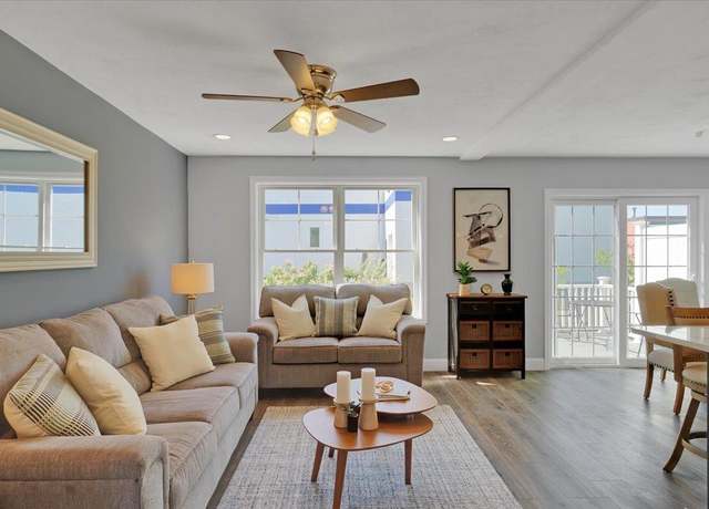 Property at 5 Dumaine Ave Unit H, Nashua, NH 03063, 3 beds, 2.5 baths