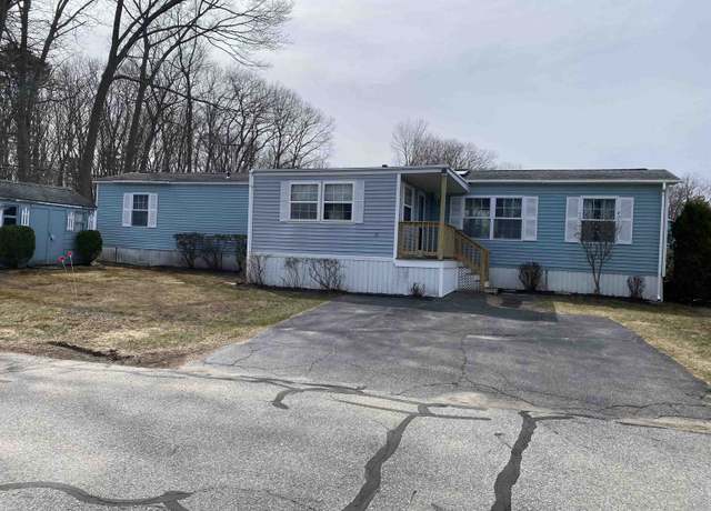 Property at 52 TRICIA St, Seabrook, NH 03874, 2 beds, 1.5 baths