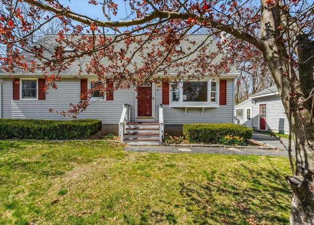 Property at 4 Fuller Dr, Hudson, NH 03051, 4 beds, 2 baths