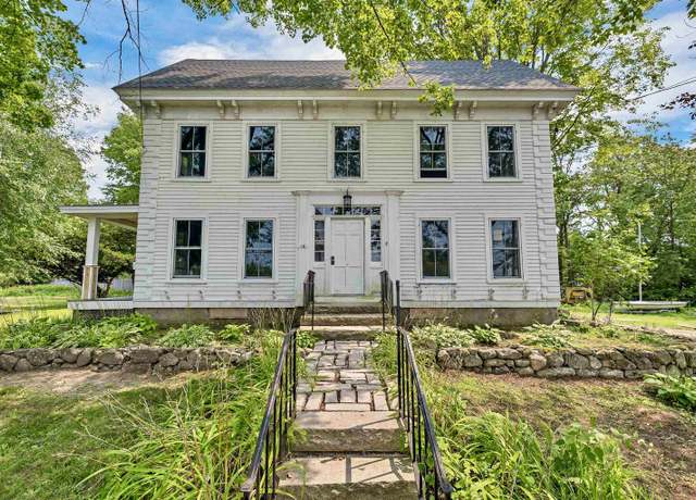 Property at 16 Green St, Wolfeboro, NH 03894, 5 beds, 2.5 baths