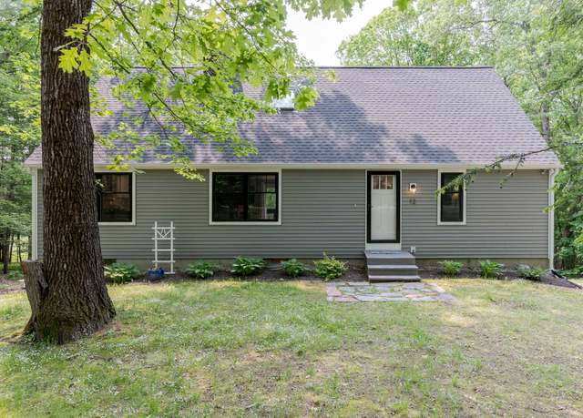Property at 12 Garrison Ln, Madbury, NH 03823, 4 beds, 3 baths