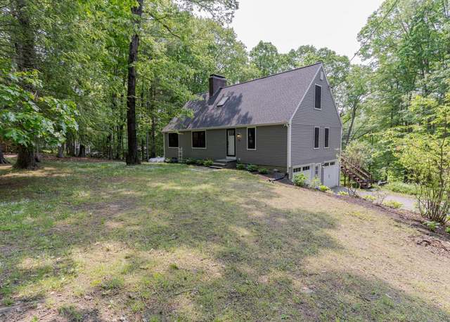 Property at 12 Garrison Ln, Madbury, NH 03823, 4 beds, 3 baths