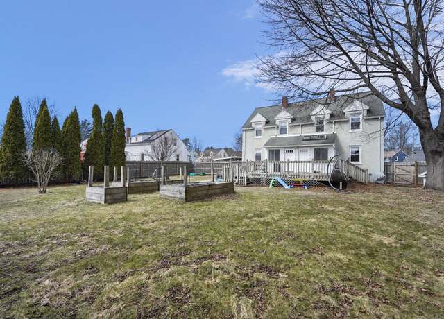 Property at 24 Grand Ave, Nashua, NH 03060, 3 beds, 1.5 baths