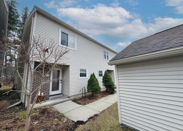 Property at 212 Locust Hl, Shelburne, VT 05482, 2 beds, 1.5 baths