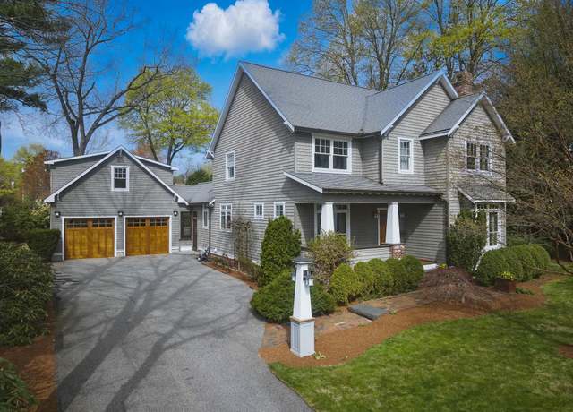 Property at 44 Raymond St, Nashua, NH 03064, 4 beds, 4 baths