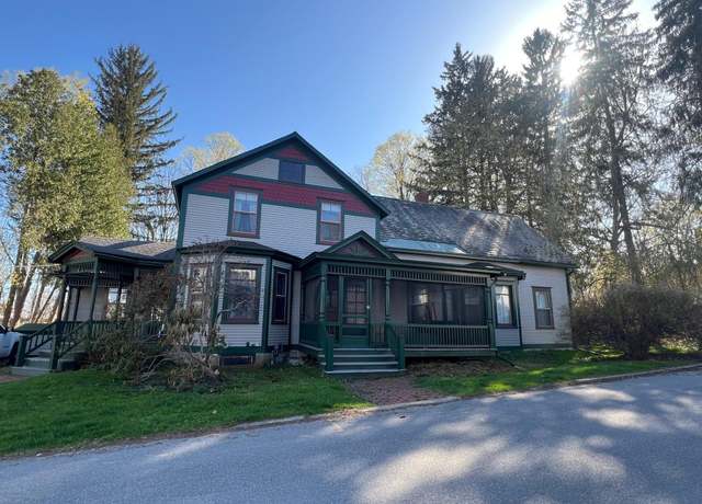Property at 4 Park Ter, Essex Junction, VT 05452, 3 beds, 2.5 baths