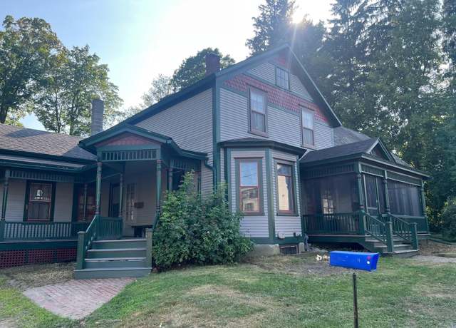 Property at 4 Park Ter, Essex Junction, VT 05452, 3 beds, 2.5 baths