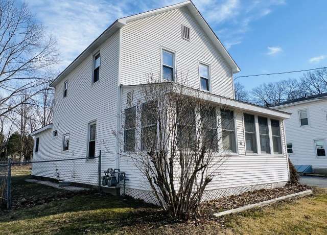 Property at 30 Clymer St, Burlington, VT 05401, 4 beds, 2 baths