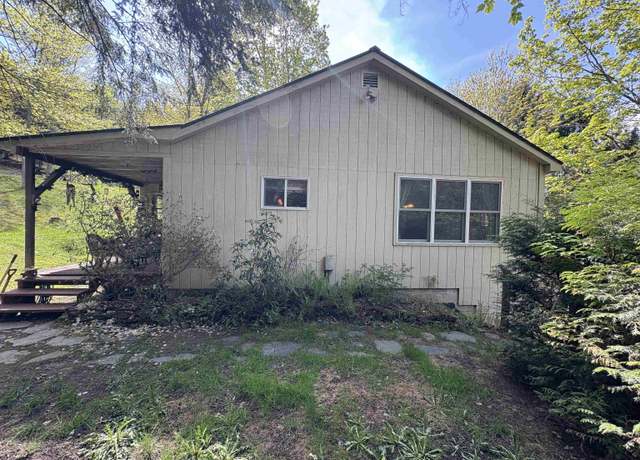 Property at 196 Lovers Ln, Northfield, VT 05663, 2 beds, 1 bath