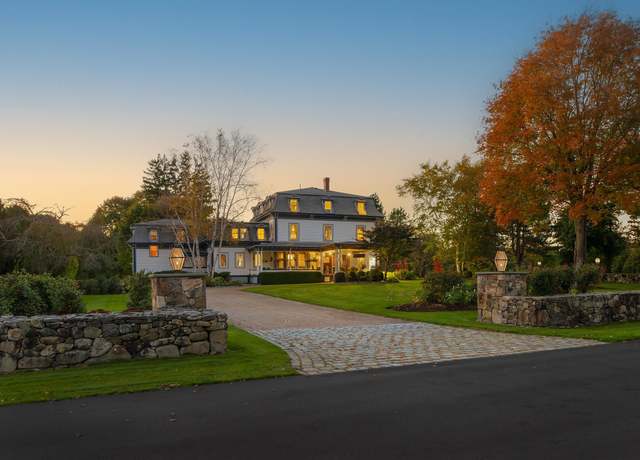 Property at 1 Fairway Dr, Rye, NH 03871, 8 beds, 5 baths