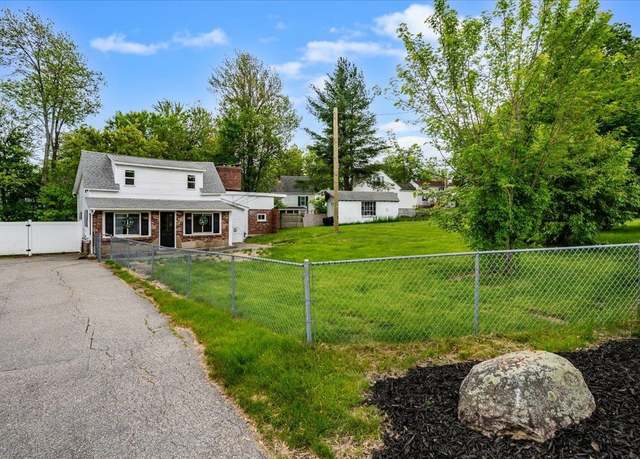 Property at 27 Eden St, Goffstown, NH 03102, 3 beds, 2 baths