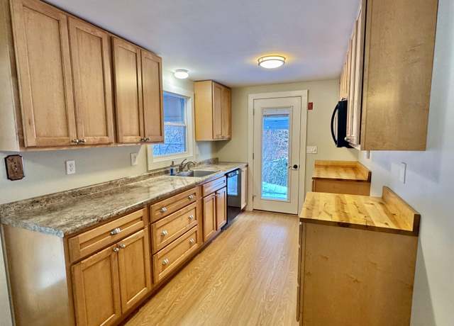 Property at 607 Vermont Route 132, Norwich, VT 05055, 3 beds, 1 bath
