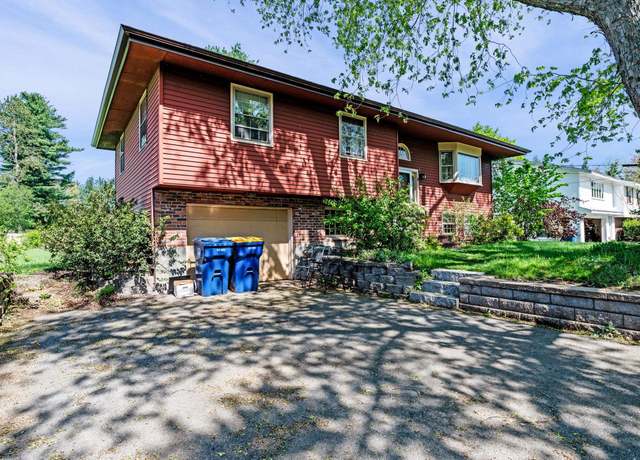 Property at 3 Rolling Hill Ave, Plaistow, NH 03865, 3 beds, 1 bath