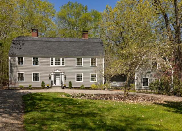 Property at 1 Bradley Ln, North Hampton, NH 03862, 4 beds, 3.5 baths