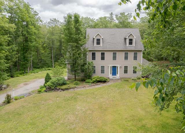 Property at 17 Stanley Pond Dr, Rochester, NH 03839, 4 beds, 2.5 baths