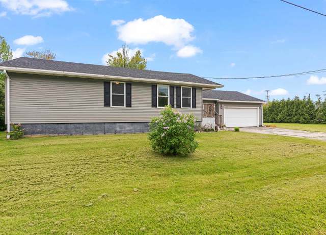 Property at 6 Brown Ave, Swanton, VT 05468, 3 beds, 1 bath