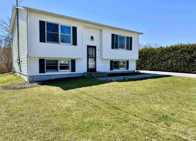 Property at 4 Guyette Cir, St. Albans City, VT 05478, 3 beds, 2 baths