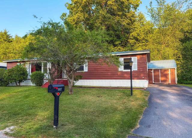 Property at 1007 Camelot Dr, Exeter, NH 03833, 2 beds, 2 baths
