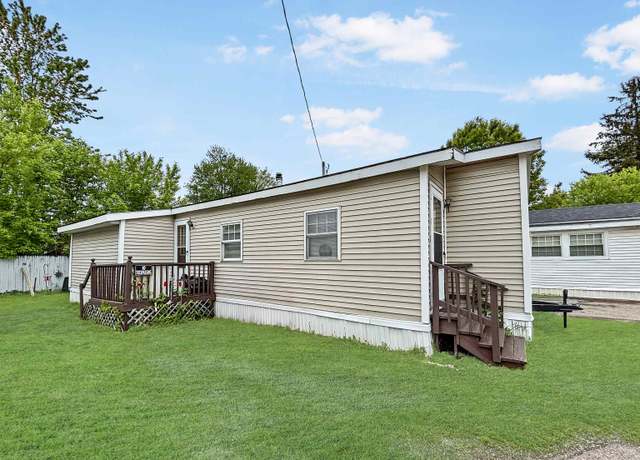 Property at 38 Mount Sterling Ave, Colchester, VT 05446, 2 beds, 1 bath