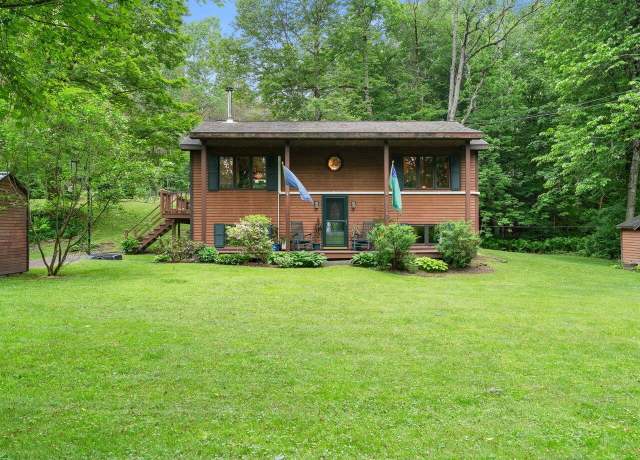 Property at 1716 US Route 2, Moretown, VT 05676, 3 beds, 2 baths