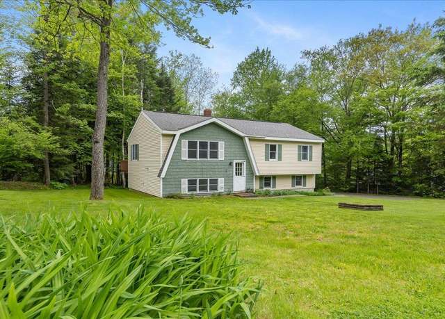 Property at 75 N Fairview St, Littleton, NH 03561, 3 beds, 1.5 baths