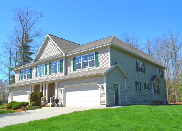 Property at 39 Laurel Dr, Essex, VT 05452, 3 beds, 2.5 baths