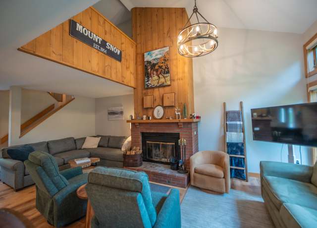 Property at 15B Snow Tree Ln Unit Clovers B, Dover, VT 05356, 3 beds, 2.5 baths