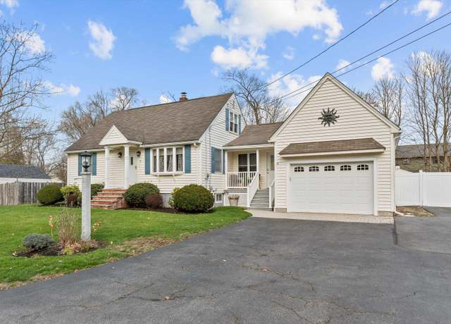 Property at 9 Maclarnon Rd, Salem, NH 03079, 3 beds, 1 bath