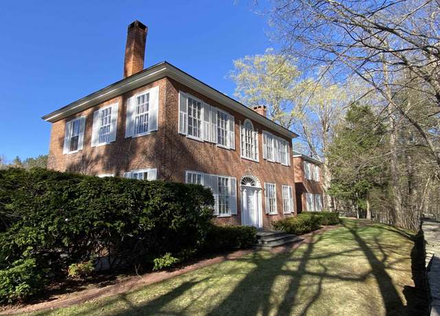 Property at 10 Bischoff Ln, Hartland, VT 05048, 5 beds, 3.5 baths