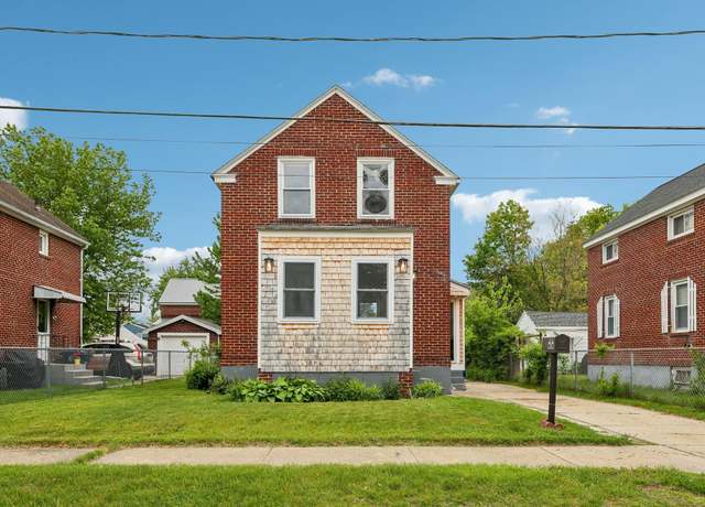 Property at 3 N 2nd St, Nashua, NH 03060, 3 beds, 1 bath