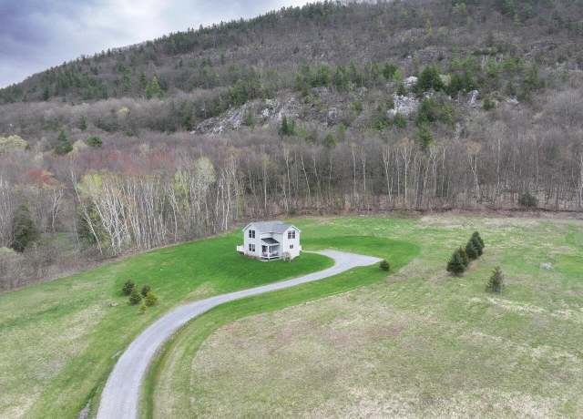 Property at 91 Doe Meadow Rd, Monkton, VT 05469, 2 beds, 1.5 baths