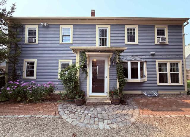 Property at 29 Durrell St, Dover, NH 03820, 3 beds, 1.5 baths