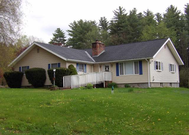 Property at 164 Meadowcrest Dr, Clarendon, VT 05759, 3 beds, 2 baths