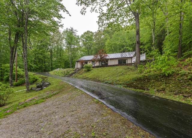 Property at 272 Queen St, Boscawen, NH 03303, 2 beds, 1.5 baths