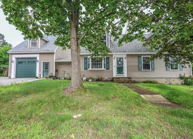 Property at 62 Larch St, Goffstown, NH 03102, 4 beds, 3.5 baths