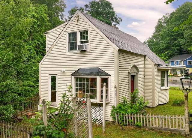 Property at 5 Forest Rd, Hancock, NH 03449, 2 beds, 2 baths