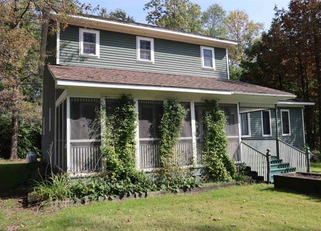 Property at 7 Railroad St, South Hero, VT 05486, 5 beds, 2 baths