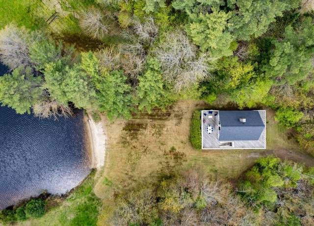 Property at 30 Garfield Dr, Washington, NH 03280, 3 beds, 1.5 baths