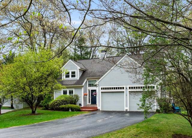 Property at 426 Elk Run Rd, Hudson, NH 03051, 4 beds, 3.5 baths