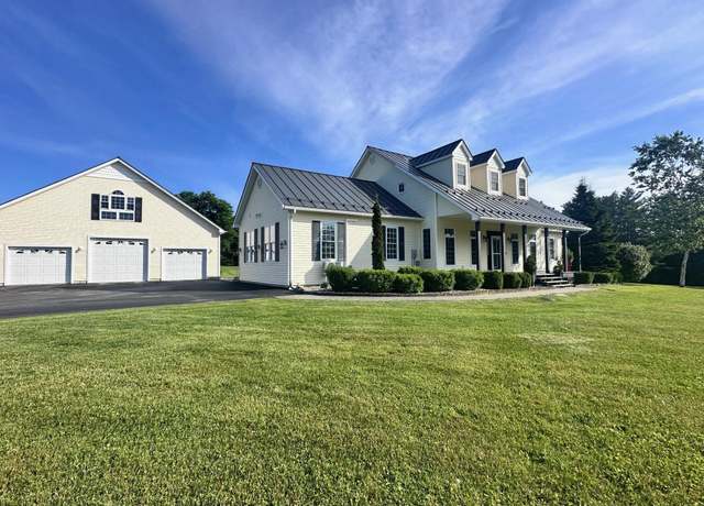 Property at 9 Tracy Rd, Fairfax, VT 05454, 5 beds, 3 baths