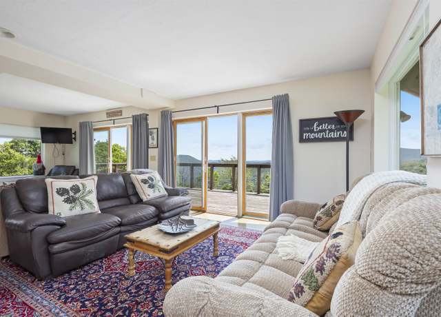 Property at 719 Roundabout Rd, Killington, VT 05751, 4 beds, 3 baths