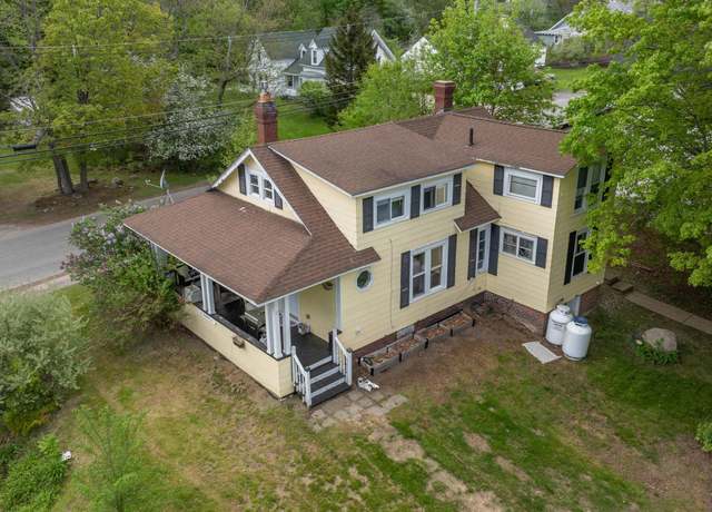 Property at 18 Wentworth St, Plymouth, NH 03264, 2 beds, 2 baths