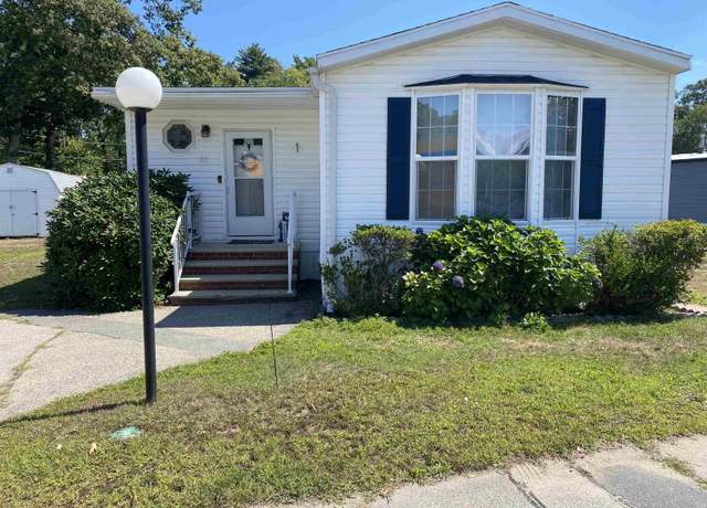 Property at 27 Stacey Ave, Seabrook, NH 03874, 3 beds, 2 baths